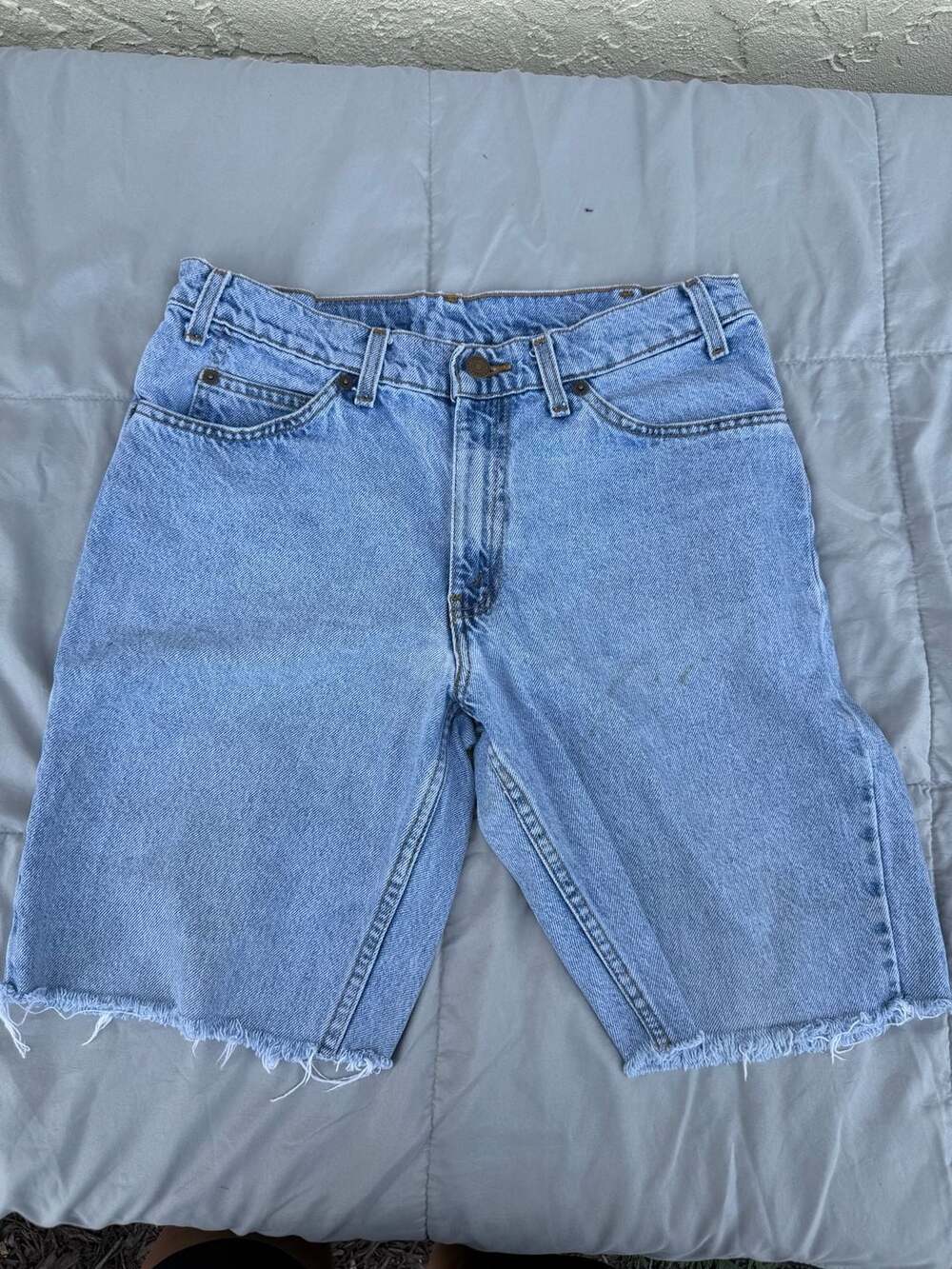 Vintage Levi's 550 Relaxed Denim Cutoff Jorts Shorts Size 32 Husky